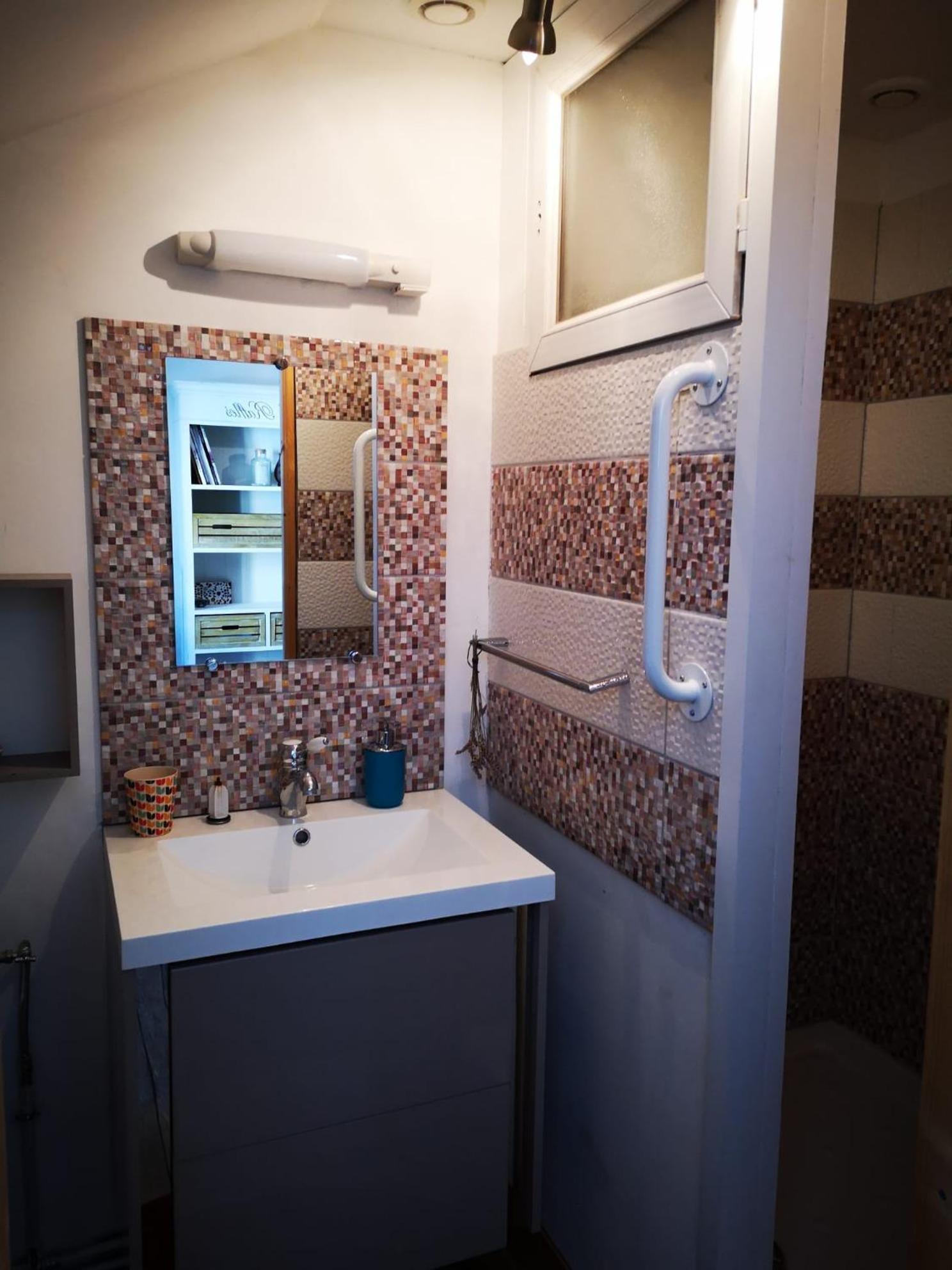 Chambres Avec Salle De Bains Et Cuisine En Centre Ville Argenton Sur Creuse Exterior photo