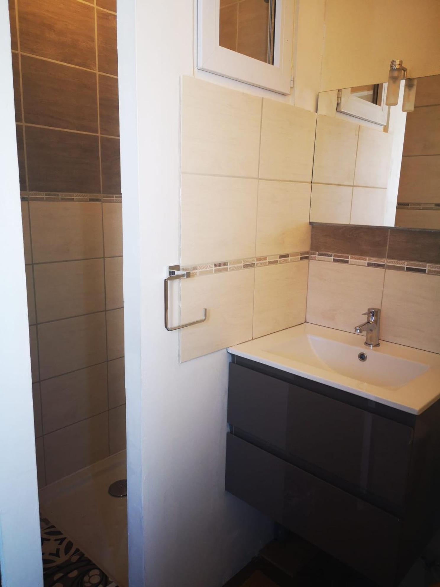 Chambres Avec Salle De Bains Et Cuisine En Centre Ville Argenton Sur Creuse Exterior photo