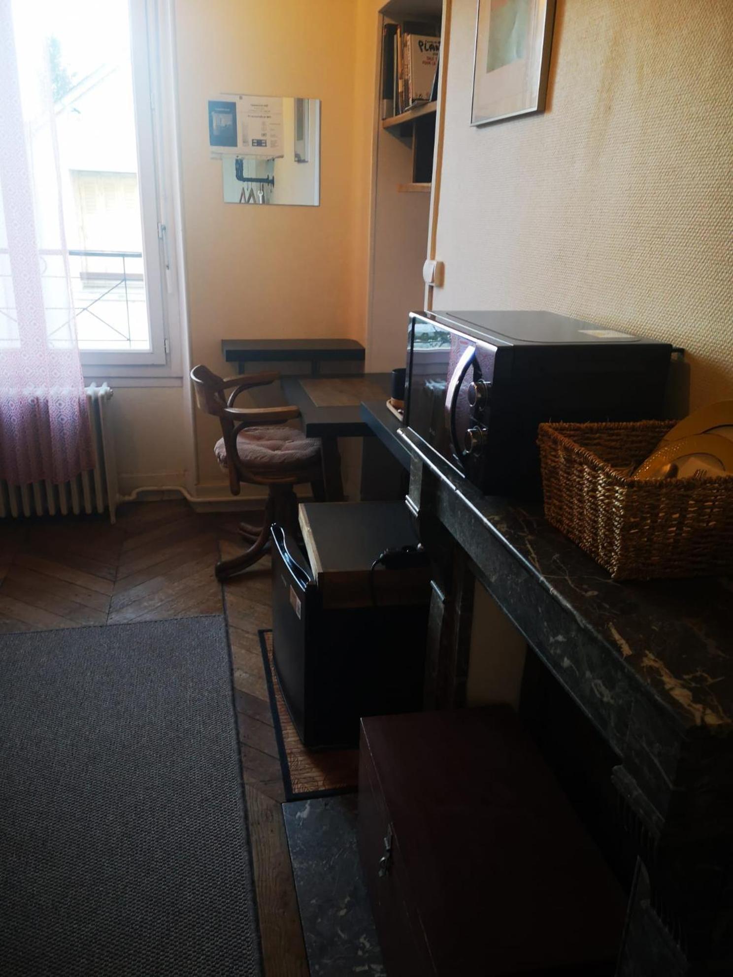 Chambres Avec Salle De Bains Et Cuisine En Centre Ville Argenton Sur Creuse Exterior photo