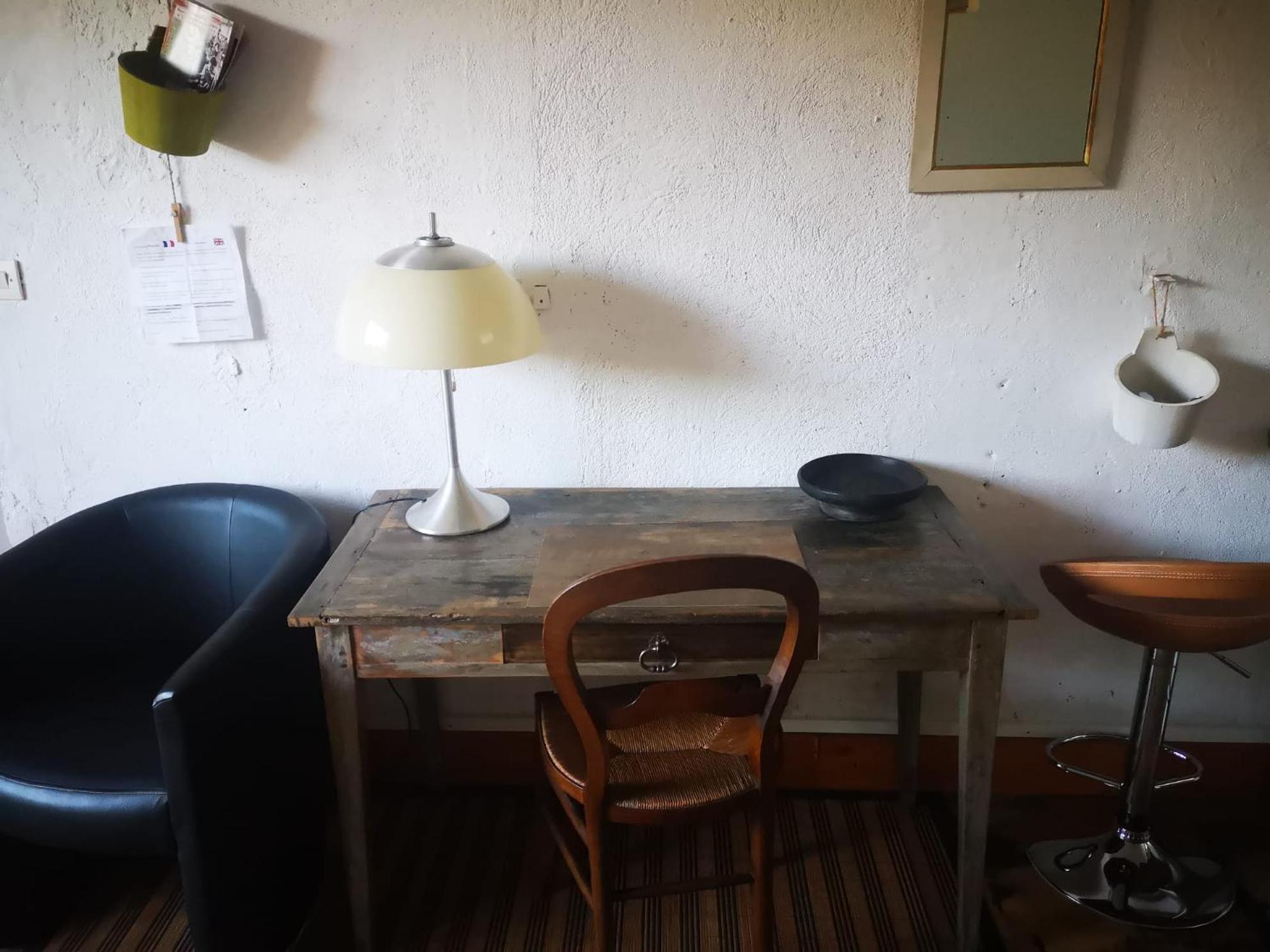 Chambres Avec Salle De Bains Et Cuisine En Centre Ville Argenton Sur Creuse Exterior photo